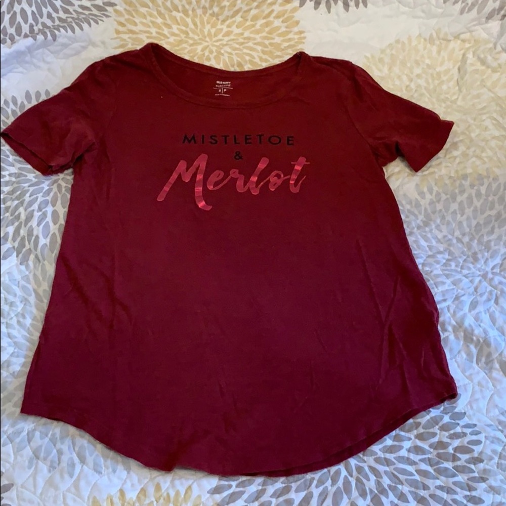 Old Navy relaxed tee Mistletoe and merlot SZ SM